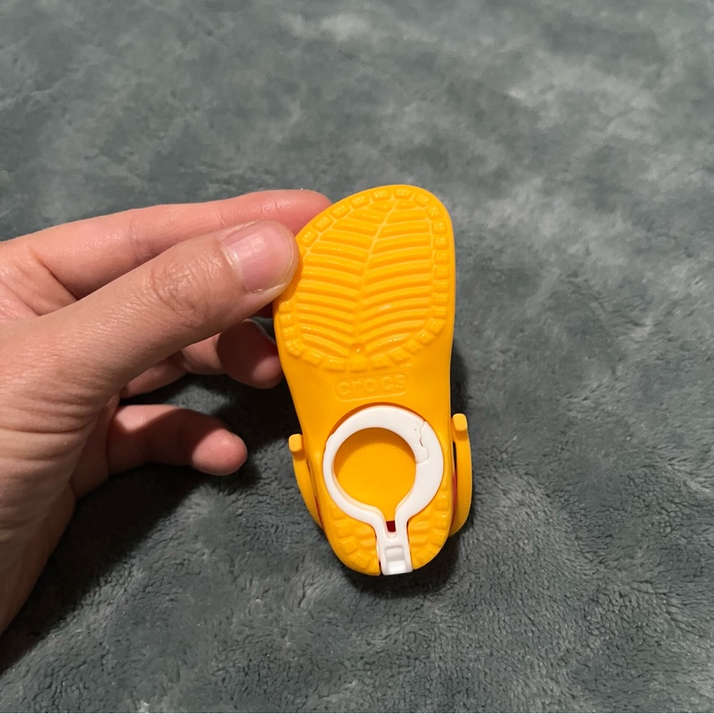 McDonalds Happy Meal Crocs Keychain Red Yellow Collectible Toy Clip On - Picture 4 of 5